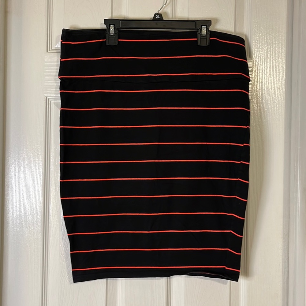 GUC Torrid Red & Black Stripe Jersey Pencil Skirt
